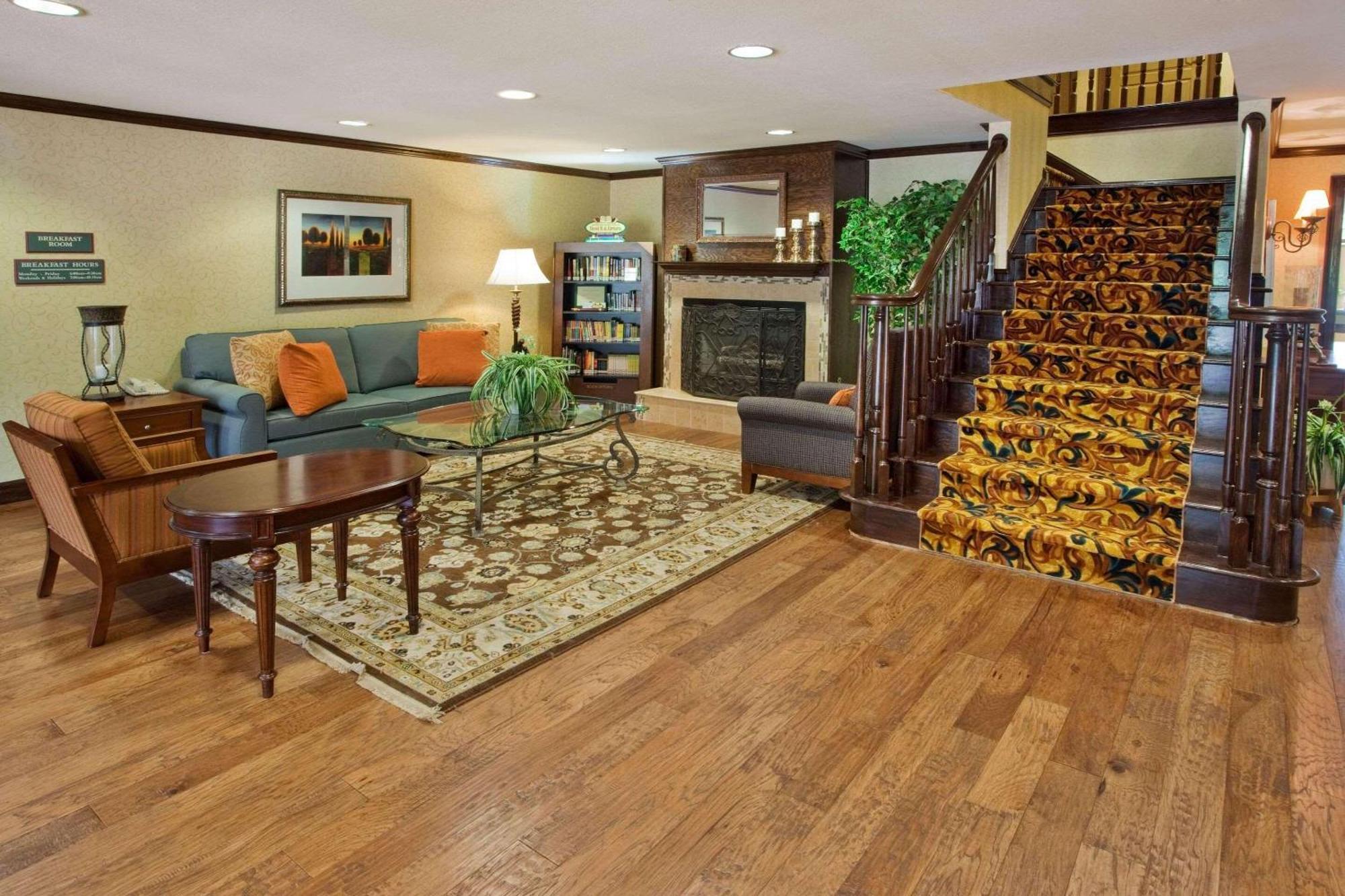 Comfort Inn & Suites Rome South Экстерьер фото